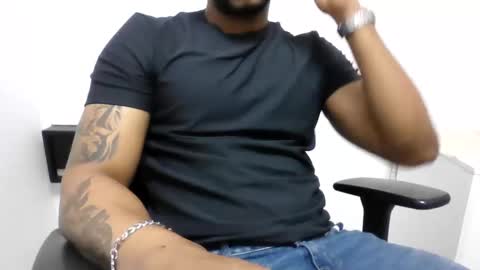 Snapshot of brutusbigd chatting on 10/25/25, 07:08 brutusbigd online show from 10/25/25, 07:08