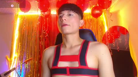 Snapshot of bryam_hot chatting on 09/26/25, 01:09 BRYAM INDEPENDENT MODEL online show from 09/26/25, 01:09