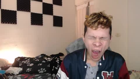 bryamado online show from 02/11/25, 07:12