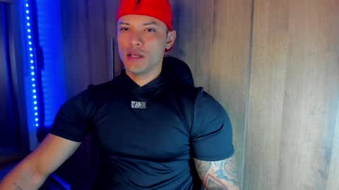 Snapshot of bryan_boy_ chatting on 12/21/24, 12:31 bryan online show from 12/21/24, 12:31