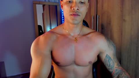 Snapshot of bryan_boy_ chatting on 01/23/25, 02:55 bryan online show from 01/23/25, 02:55