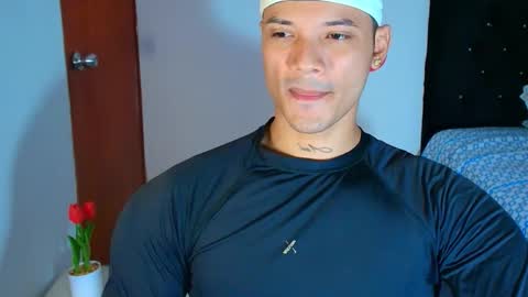 Snapshot of bryan_boy_ chatting on 11/05/25, 11:27 bryan online show from 11/05/25, 11:27