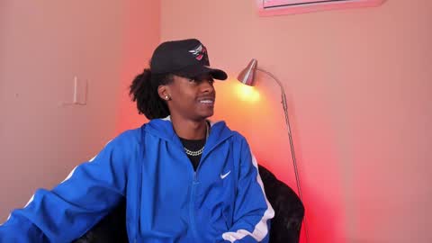 Bryxon  online show from 02/25/25, 02:00