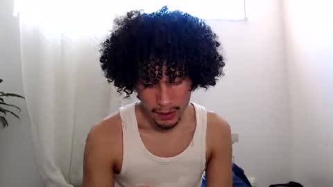 Snapshot of btwimlaurence chatting on 07/28/26, 04:39 Laurence online show from 07/28/26, 04:39