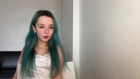 bubble_b00 online show from 02/20/25, 07:45