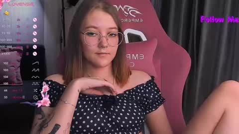 Snapshot of bubble_bunny chatting on 02/27/25, 01:16 Ruby online show from 02/27/25, 01:16