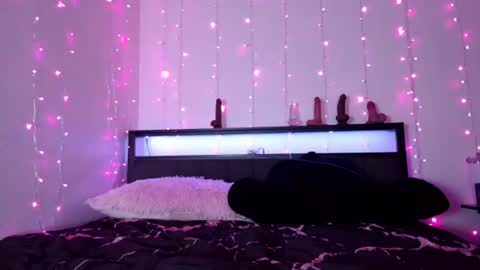 Queen Lola XXX online show from 07/27/26, 05:58
