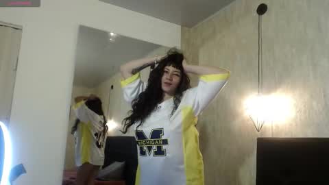 bubble_gum14 online show from 10/24/25, 03:58