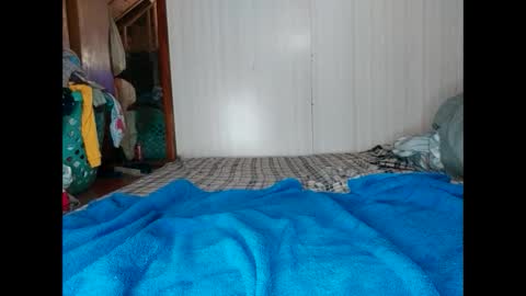 Max  candi online show from 02/03/25, 12:47