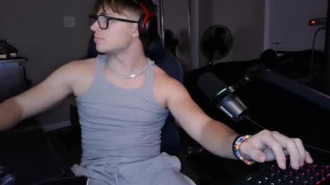 BubblebuttBdn online show from 10/04/25, 08:01