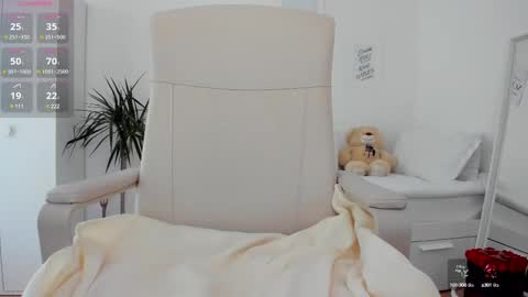 bubbledoll7 online show from 03/01/25, 09:07