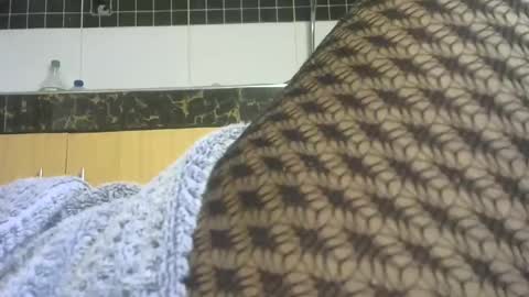 Snapshot of bubblegirl202 chatting on 12/16/25, 06:51 pretty online show from 12/16/25, 06:51