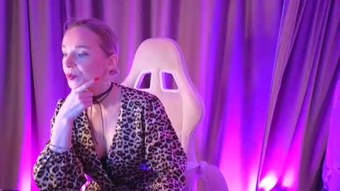 bubbling_crush online show from 02/16/25, 11:05