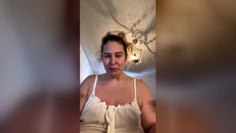 Snapshot of bubblya chatting on 02/09/26, 05:17 bubblya online show from 02/09/26, 05:17