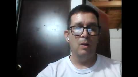 Snapshot of buchs32 chatting on 09/09/25, 02:55 buchs32 online show from 09/09/25, 02:55