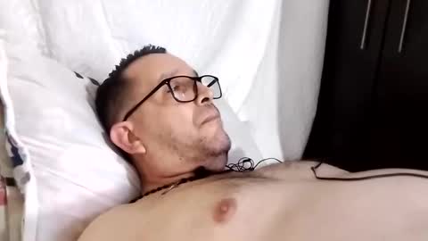 buchs32 online show from 10/21/25, 05:52