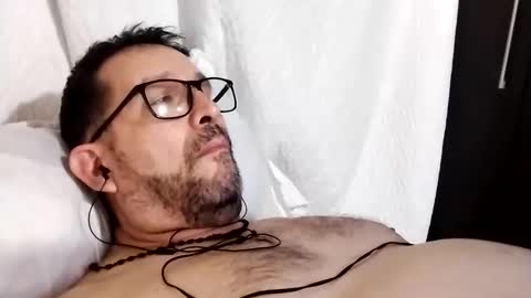 buchs32 online show from 11/07/25, 06:13