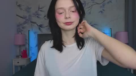 Leona online show from 02/07/26, 10:57