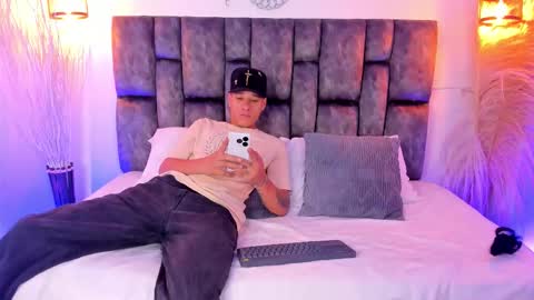 buda cataleya online show from 03/26/26, 11:27