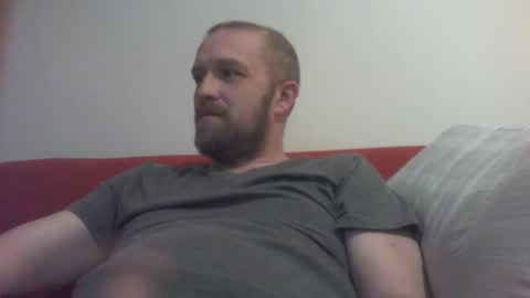 Snapshot of budgie1095 chatting on 01/06/25, 06:10 budgie1095 online show from 01/06/25, 06:10