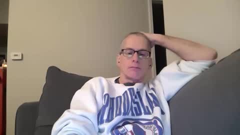 Snapshot of budman004 chatting on 12/20/25, 12:40 budman004 online show from 12/20/25, 12:40