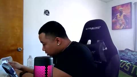 buffsexyman24 online show from 02/24/26, 05:33