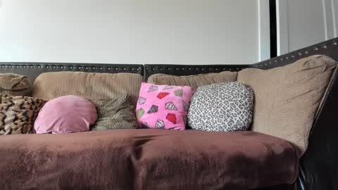 Buffy online show from 01/04/25, 07:23