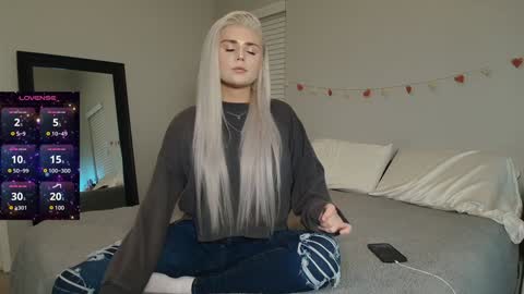 Snapshot of buitifulblonde chatting on 01/18/25, 01:08 buitifulblonde online show from 01/18/25, 01:08