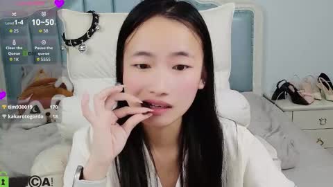 Sandy----xx online show from 12/05/25, 08:49