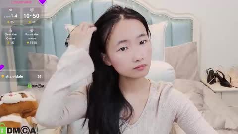 Sandy----xx online show from 12/17/25, 03:07