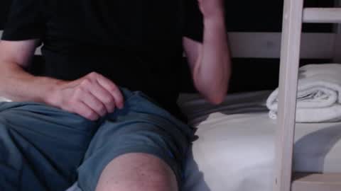 z...... online show from 01/12/26, 01:05