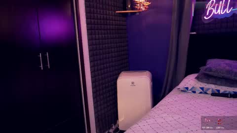 Bunny and The Rock online show from 11/29/25, 11:08