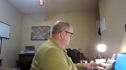 bullfrogg5050 online show from 12/03/25, 06:39