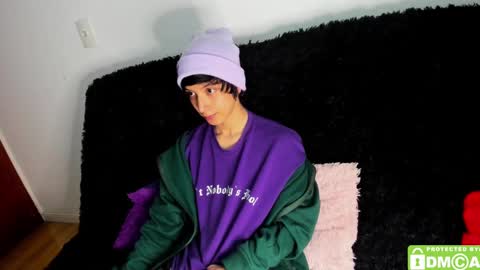 Snapshot of bumblubee chatting on 12/03/24, 12:46 Tonny online show from 12/03/24, 12:46