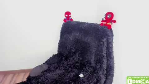 Snapshot of bumblubee chatting on 12/18/24, 07:19 Tonny online show from 12/18/24, 07:19