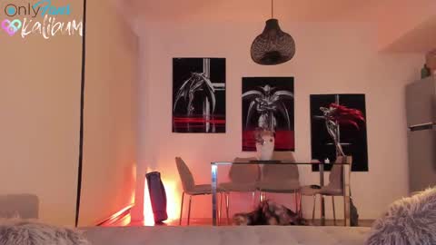 Snapshot of bumbum_kalibum chatting on 10/18/25, 12:24 Ivan online show from 10/18/25, 12:24