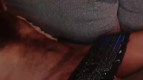 bummy2012 online show from 12/19/25, 09:27