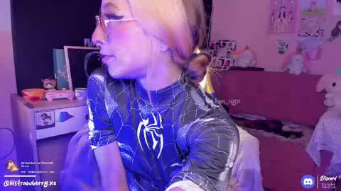 Snapshot of bun_nyx chatting on 10/31/25, 03:18 online show from 10/31/25, 03:18