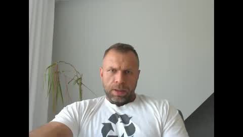 Snapshot of bungabunga2026 chatting on 09/17/25, 02:52 bungabunga2026 online show from 09/17/25, 02:52