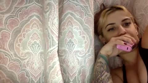 Snapshot of bunnibaby333 chatting on 03/01/25, 04:26 bunnibaby333 online show from 03/01/25, 04:26