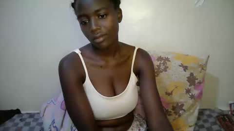 bunny_bliss1 online show from 04/06/26, 04:46