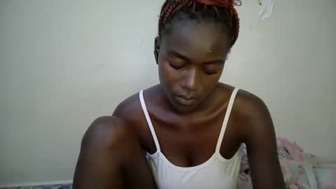 bunny_bliss1 online show from 04/15/26, 12:23