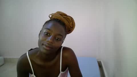 bunny_bliss1 online show from 05/16/26, 10:36