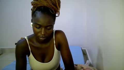 bunny_bliss1 online show from 05/20/26, 09:21