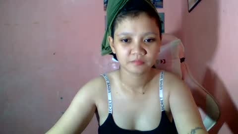 Snapshot of bunny_flower18 chatting on 06/24/26, 10:14 bunny_flower18 online show from 06/24/26, 10:14