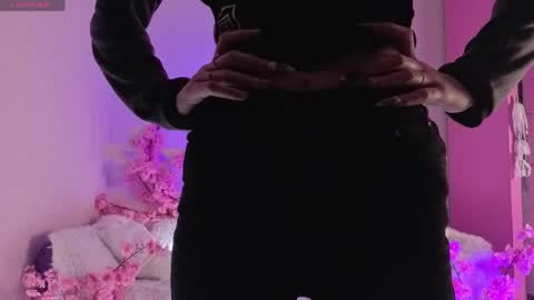 Kira online show from 04/03/26, 03:21