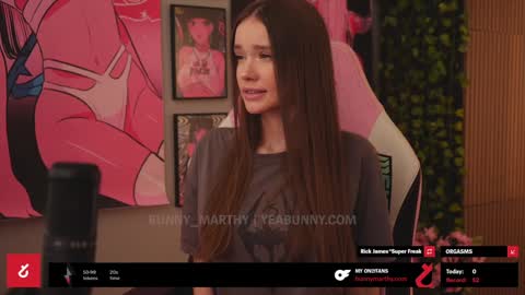 Maddie    Next stream  online show from 01/10/25, 02:45