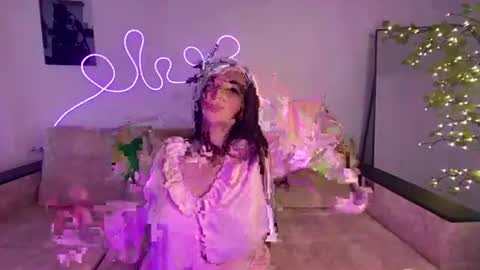Molly online show from 07/07/26, 09:35