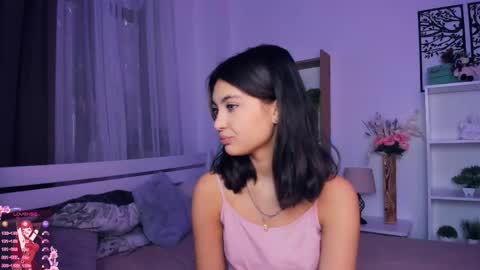 Snapshot of bunny_nova chatting on 11/06/25, 08:04 Aria online show from 11/06/25, 08:04