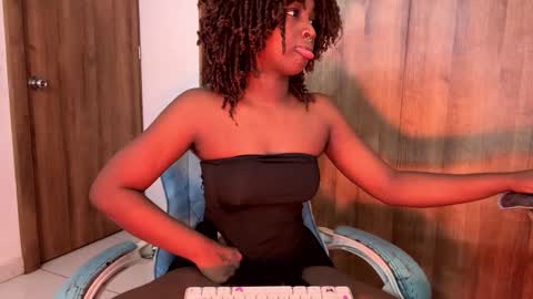 Isa online show from 12/02/25, 12:05